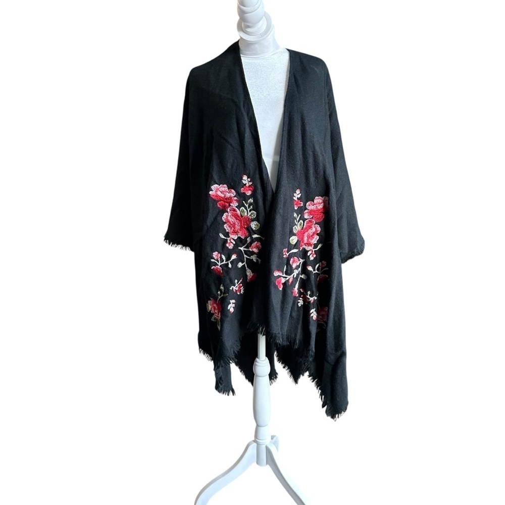 Avenue Black and Red Embroidered Kimono